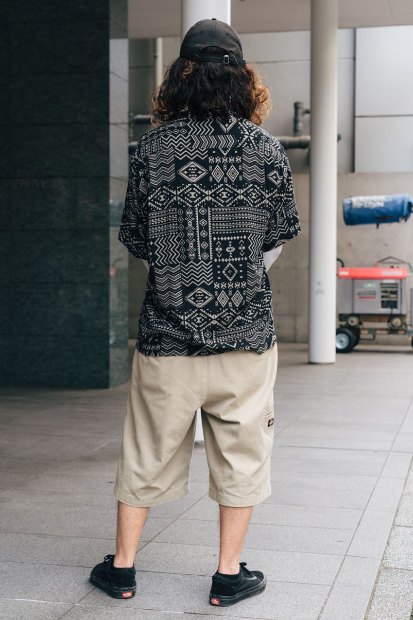 “ちょい長め”が今っぽいディッキーズのショーツ。秋に合わせるならどんな着こなし？街角で調査 - 4枚目の画像