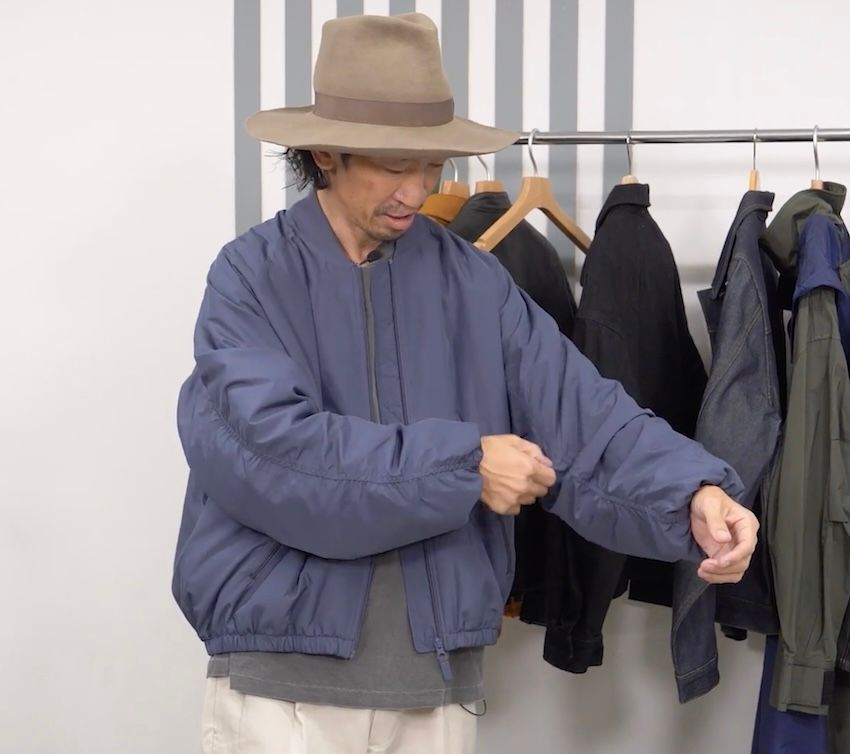 ハラ（178cm、60kg）は「アシックス」のMサイズ（インターナショナルサイズ）を着用