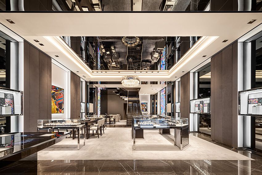 日本におけるフラッグシップショップ、ウブロ銀座ブティック。洗練された空間で時計と出会う体験は、格別のひとときとなる。