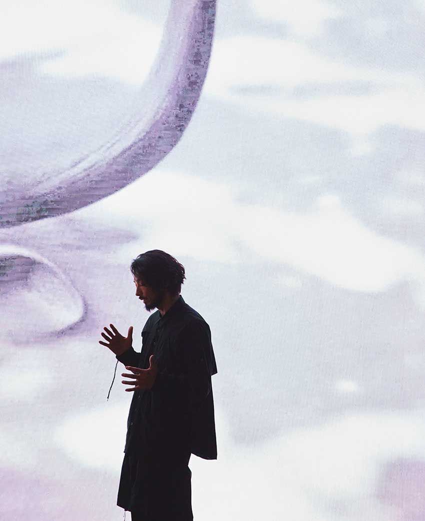 俳優・森山未來が語るアートとファッション観。「持ち物はミニマル、どんな格好でも踊れる身体でいたい」 - 13枚目の画像