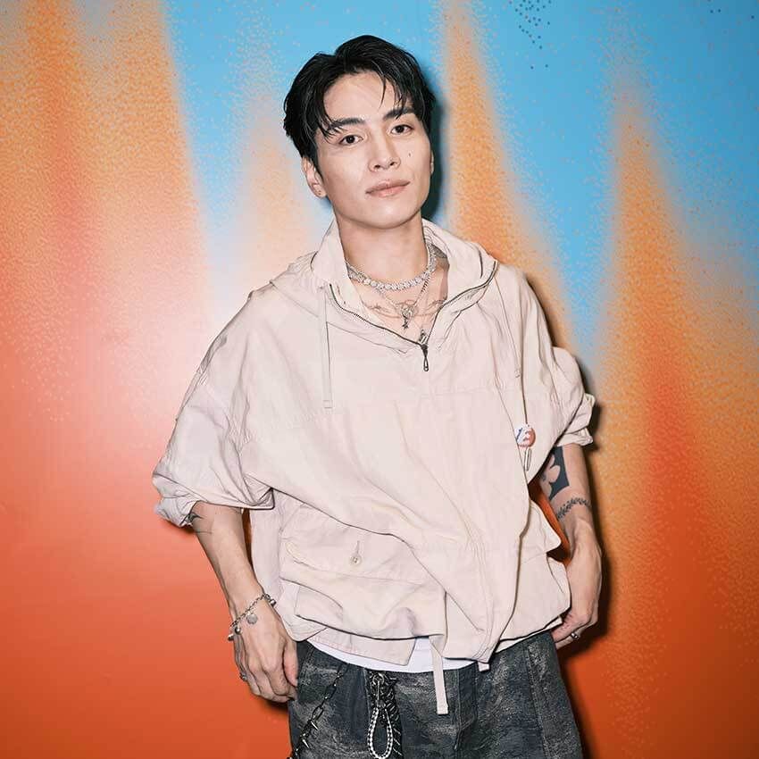 「今日は私服。絶対着ようと思ってた一着」SIRUPを緊急パパラッチ！in渋谷 World LIVE - 6枚目の画像