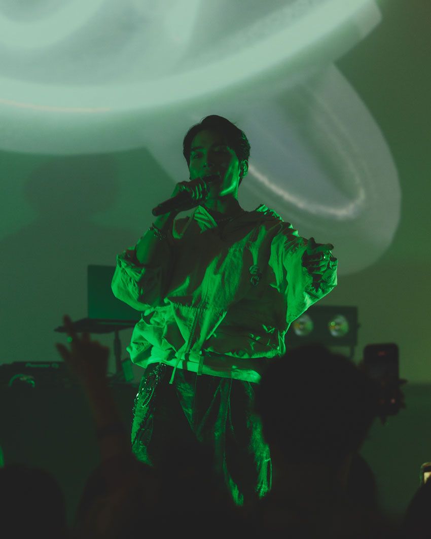 「今日は私服。絶対着ようと思ってた一着」SIRUPを緊急パパラッチ！in渋谷 World LIVE - 4枚目の画像