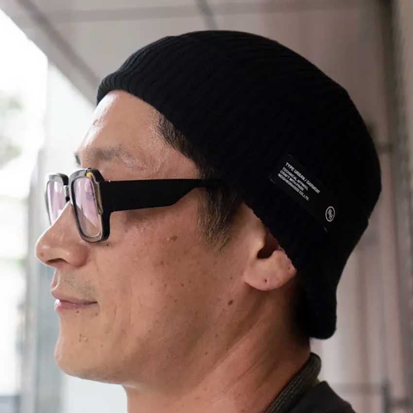 35歳以上で厳選】ニット帽なら圧倒的に“黒”が人気。洒落た大人たち5名