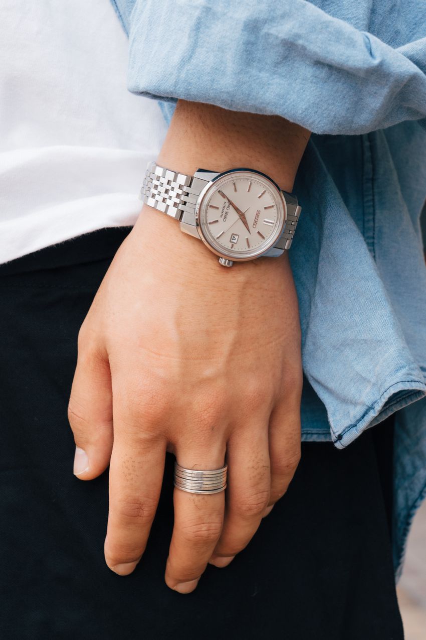 「シャツ+パンツ+スニーカー」カジュアルのド定番を着こなすコツは街の洒落者に学べ！ - 4枚目の画像