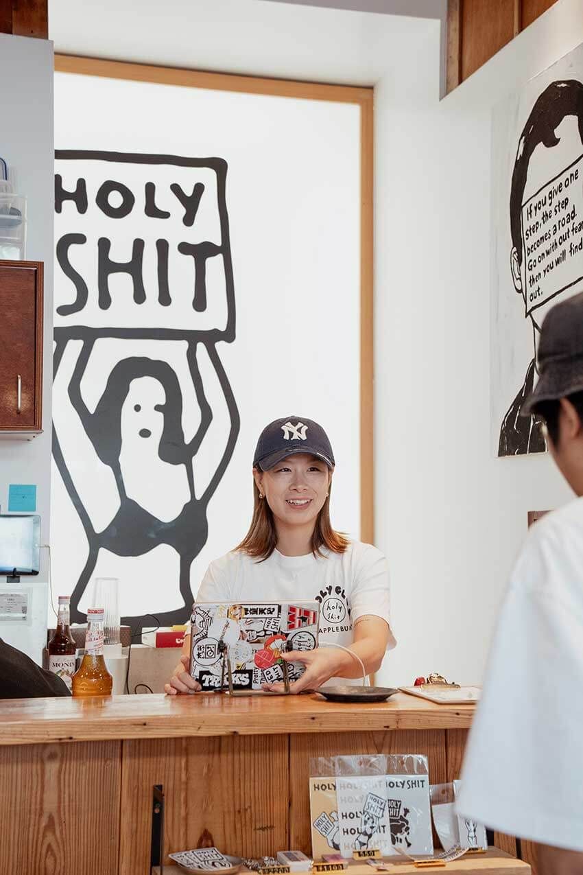 ラルフのNYキャップ、ユニクロのデニムetc.浅倉カンナ“リアル私服”をスナップ！引退後の自由な日常とともに - 15枚目の画像