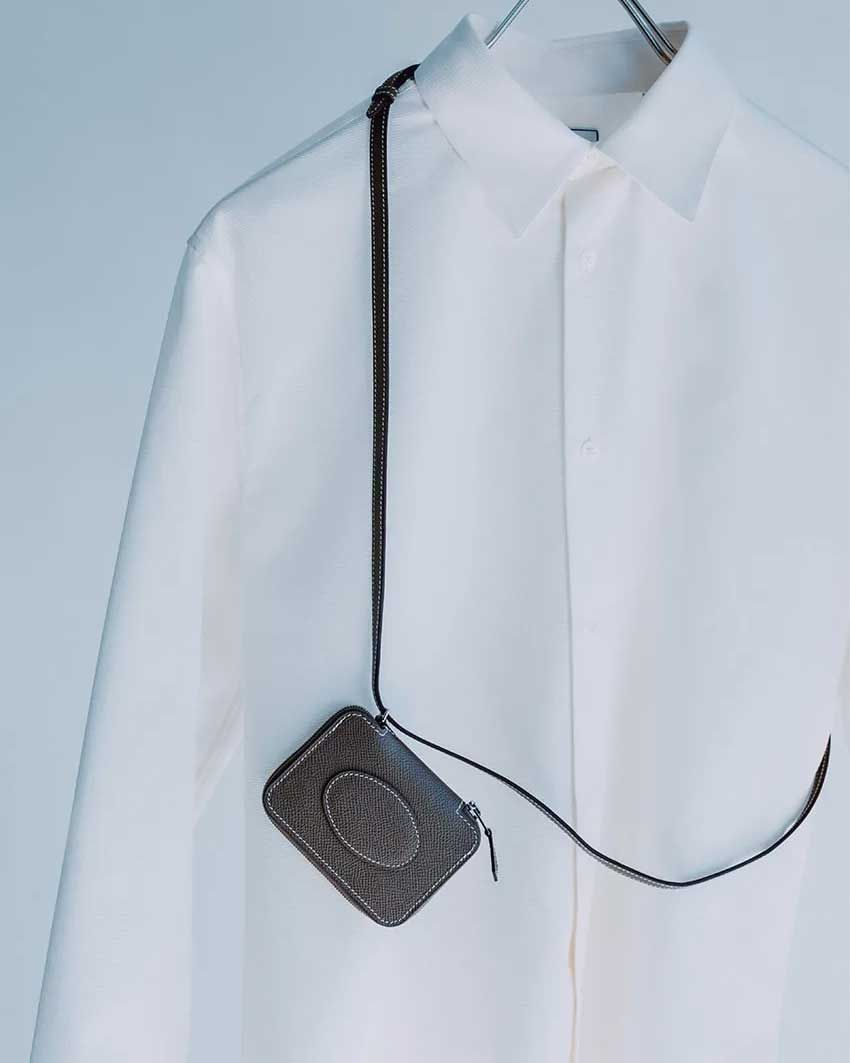 ヴァンズのコラボ作も！ 編集部が見つけた、今秋気になったラグジュアリーブランドの名品たち - 3枚目の画像