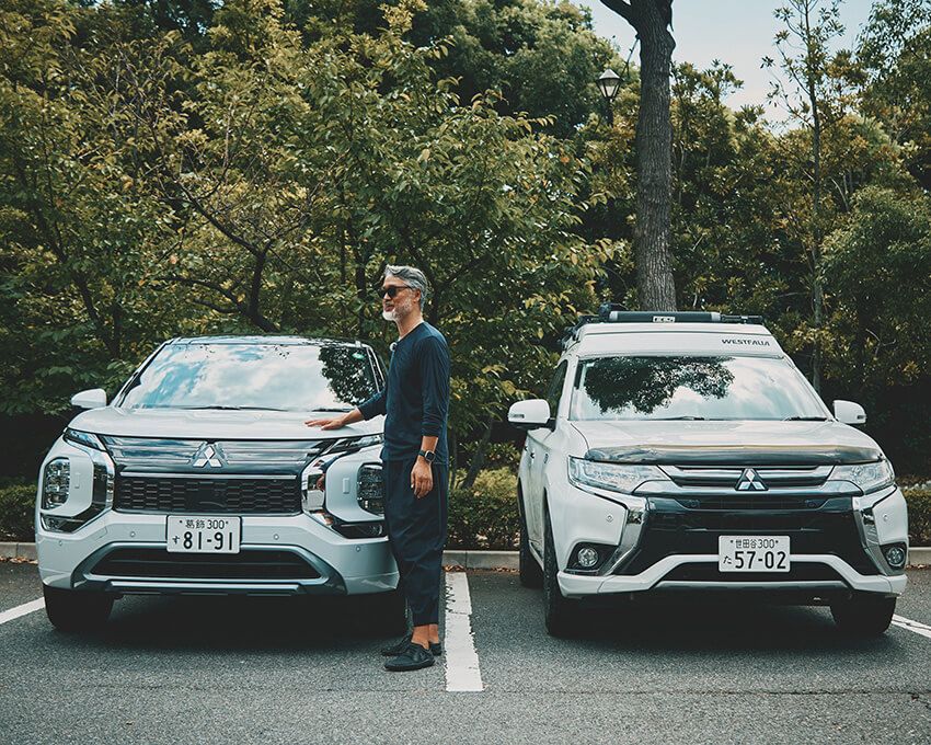 左●新型アウトランダーPHEV。全長4720×全幅1860×全高1750mm、最低地上高200mm、最高出力98kW、最大トルク195Nm。671万6600円［P Executive Package・7人乗り 4WD］  、662万5300円［P Executive Package・5人乗り 4WD］  ／三菱自動車工業　www.mitsubishi-motors.co.jp