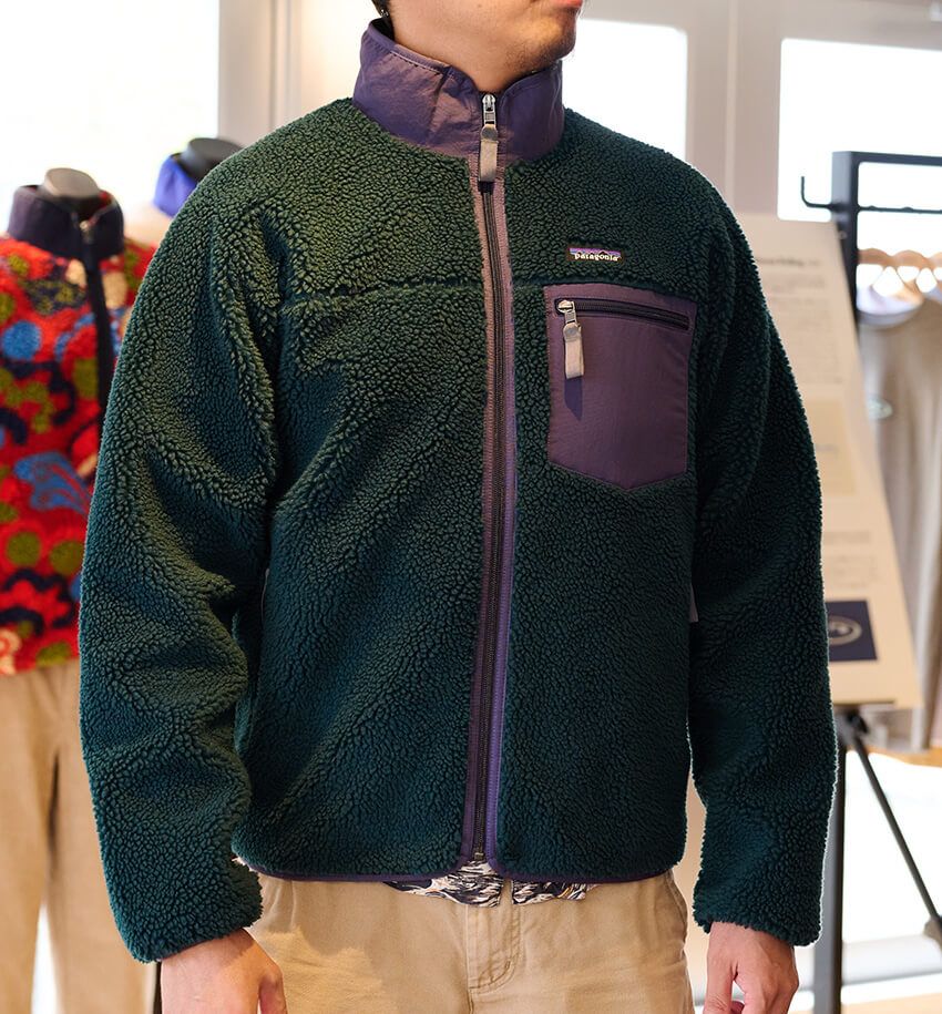 Yジョイントスリーブにより、肩や腕の動きやすさが向上。左胸に横型ポケットが1つ、両サイドにはジッパーポケットが付きで、収納性も相変わらず文句なし。　身長1xxcm 参考サイズ：L