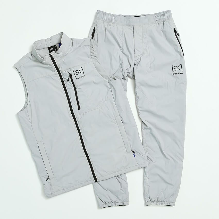 Burton [ak]® ヘリウム ストレッチ  インサレーテッド ベスト2万8600、パンツ0万0000円／バートン　www.burton.com