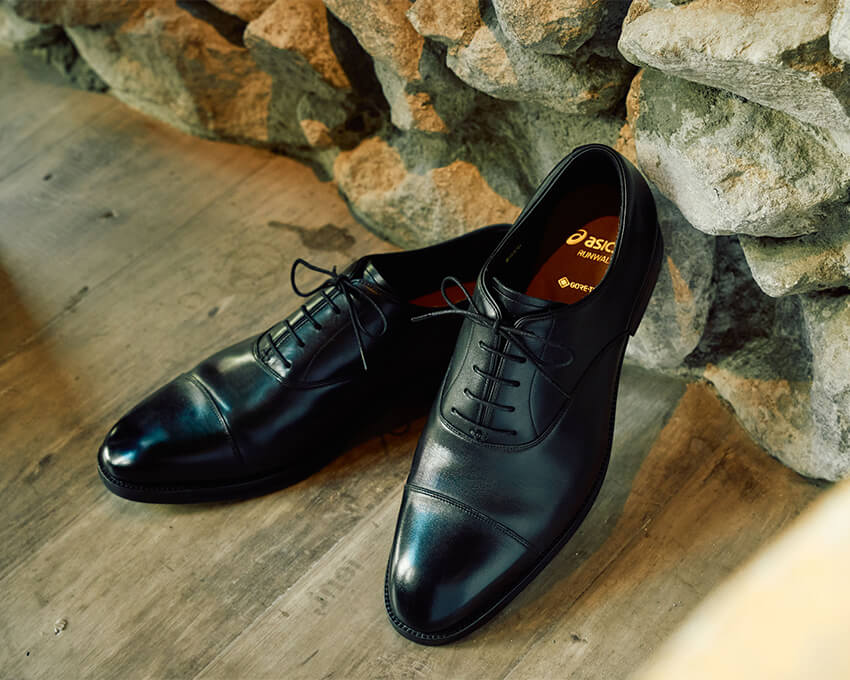 都会をサバイブする」大人のための正統派ストレートチップ