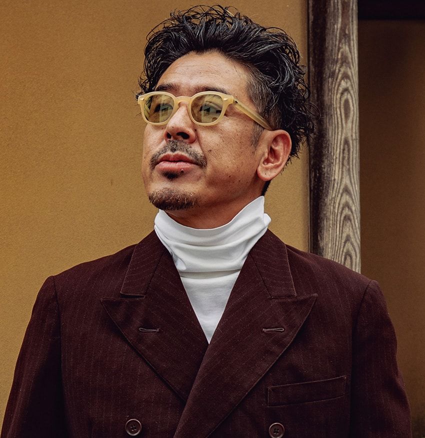 柔和で上品に魅せるタートルネック。