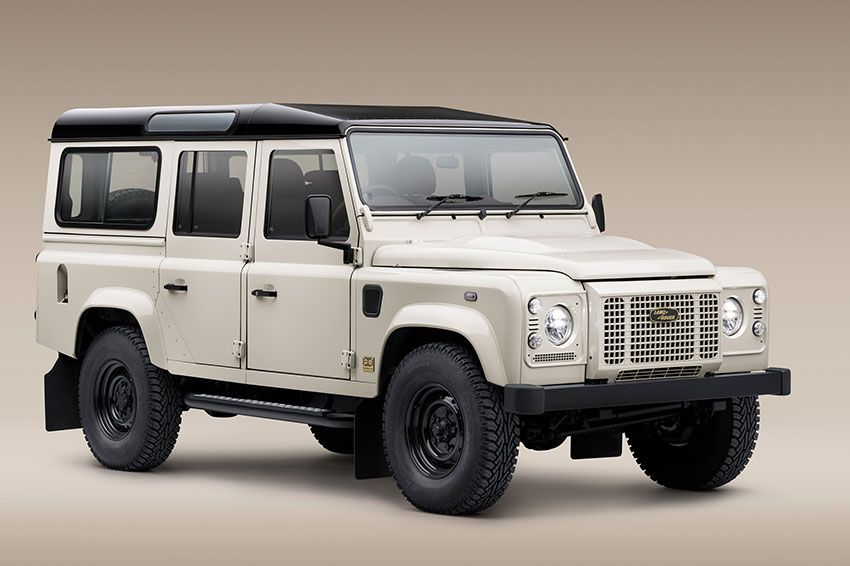 「CLASSIC DEFENDER WORKS V8 MUROMACHI EDITION 110」