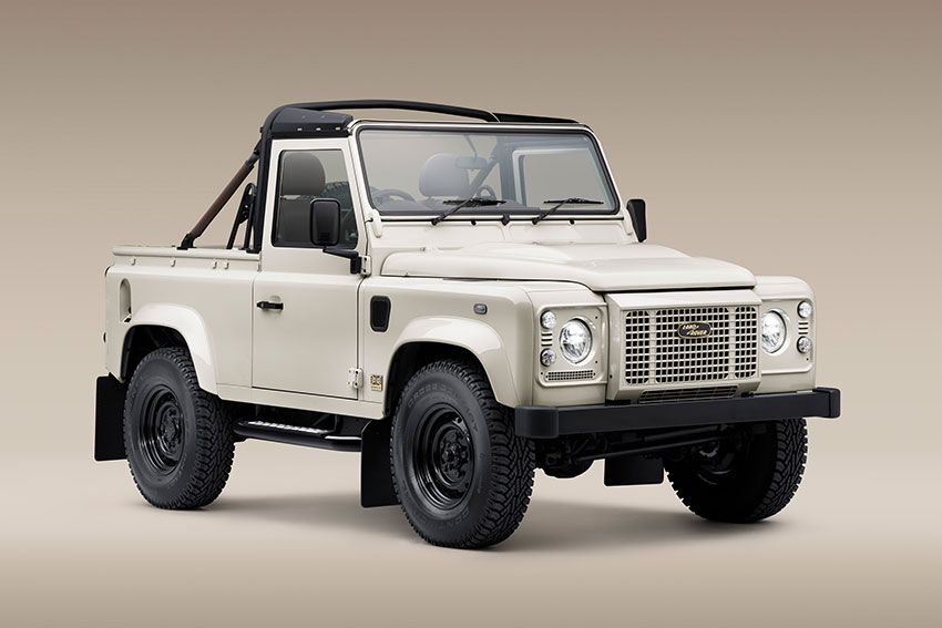 「CLASSIC DEFENDER WORKS V8 MUROMACHI EDITION 90」
