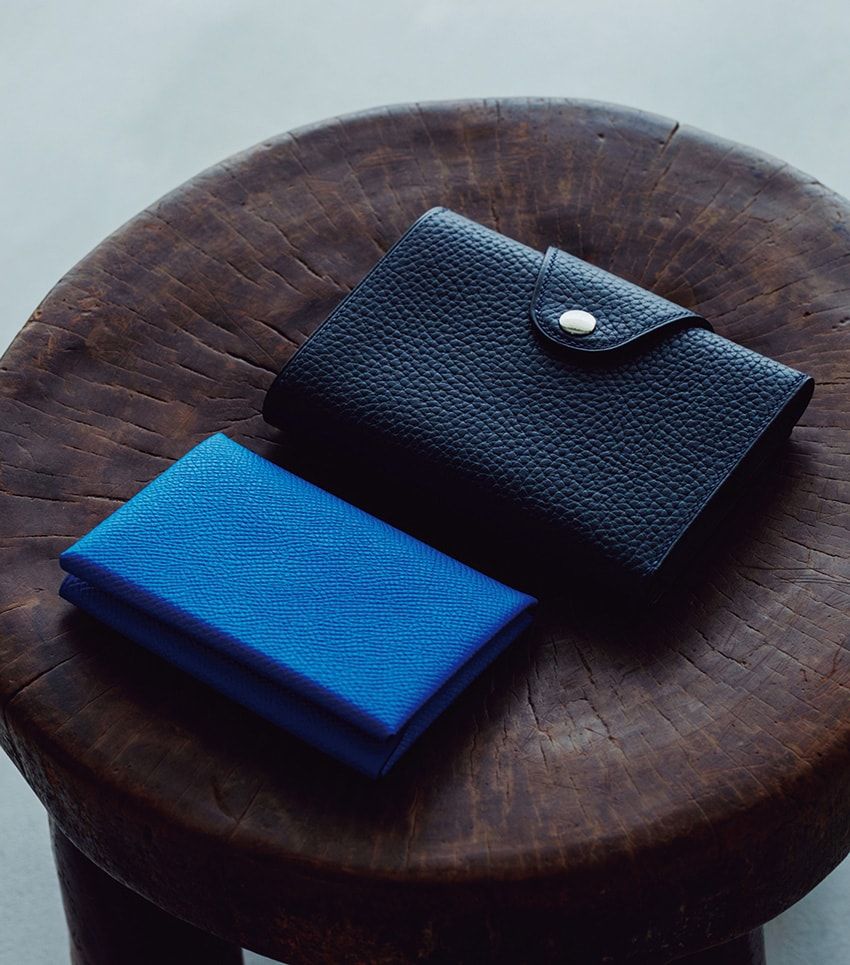 財布 上●「イリアード」53万200円、下●「カルヴィ」8万9100円/ともにエルメス(エルメスジャポン 03-3569-3300)