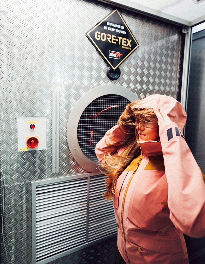 あらゆる気象条件を再現できる生物物理学ラボでは、極寒のエベレスト山頂や灼熱のデスバレーのような擬似環境でテストでき、目的用途に基づいたパフォーマンスの科学的な分析を行っている。©F.Nebinger Palais Princier