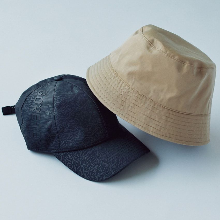 左●6600円／ニューエラ　neweracap.jp、右●1万3200円／ナナミカ（ナナミカ 代官山　03-5728-6550） 