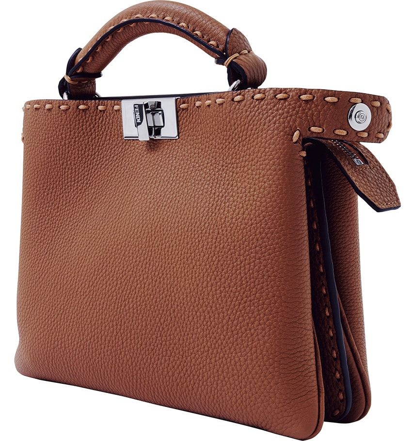 バッグH25×W20×D10cm 74万8000円／フェンディ（フェンディ ジャパン　0120-001-829）