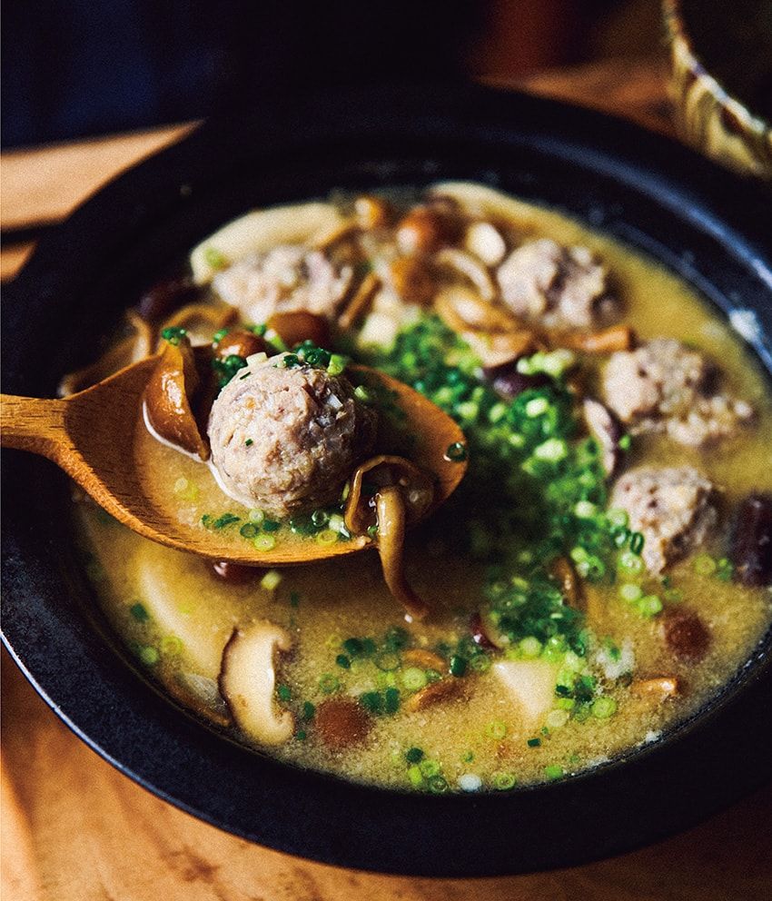 3種のきのこをたっぷり贅沢に！ 旨みがカラダに染み渡る、いわし団子の「つみれ汁」レシピを公開 - 3枚目の画像