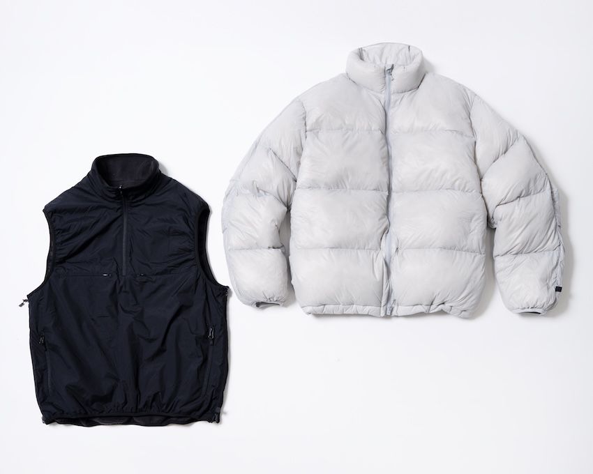 （左から）「ダイワ ピア39」のフリースベスト、ダウンジャケット（原 私物）
