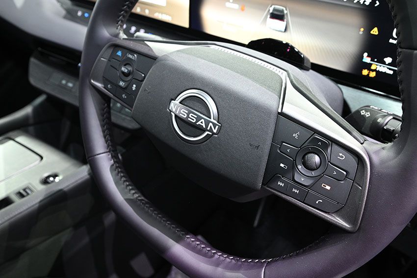 SNSで議論が紛糾した「新型エルグランド」の実物をチェック！黒木美珠は断然“アリ寄りのアリ” - 24枚目の画像