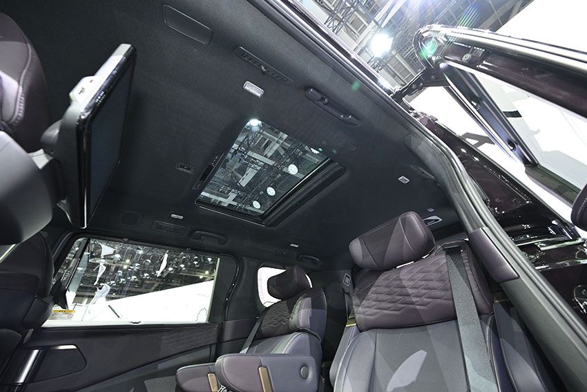 SNSで議論が紛糾した「新型エルグランド」の実物をチェック！黒木美珠は断然“アリ寄りのアリ” - 27枚目の画像