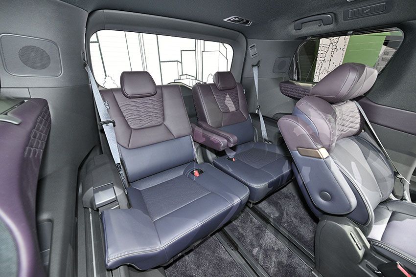 SNSで議論が紛糾した「新型エルグランド」の実物をチェック！黒木美珠は断然“アリ寄りのアリ” - 23枚目の画像