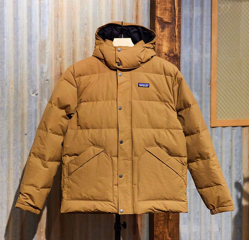 「メンズ・ダウンドリフト・ジャケット」 4万7300円／パタゴニア（パタゴニア日本支社 カスタマーサービス　0800-8887-447）。リサイクルナイロン100％、600フィルパワー・リサイクルダウン100％。
