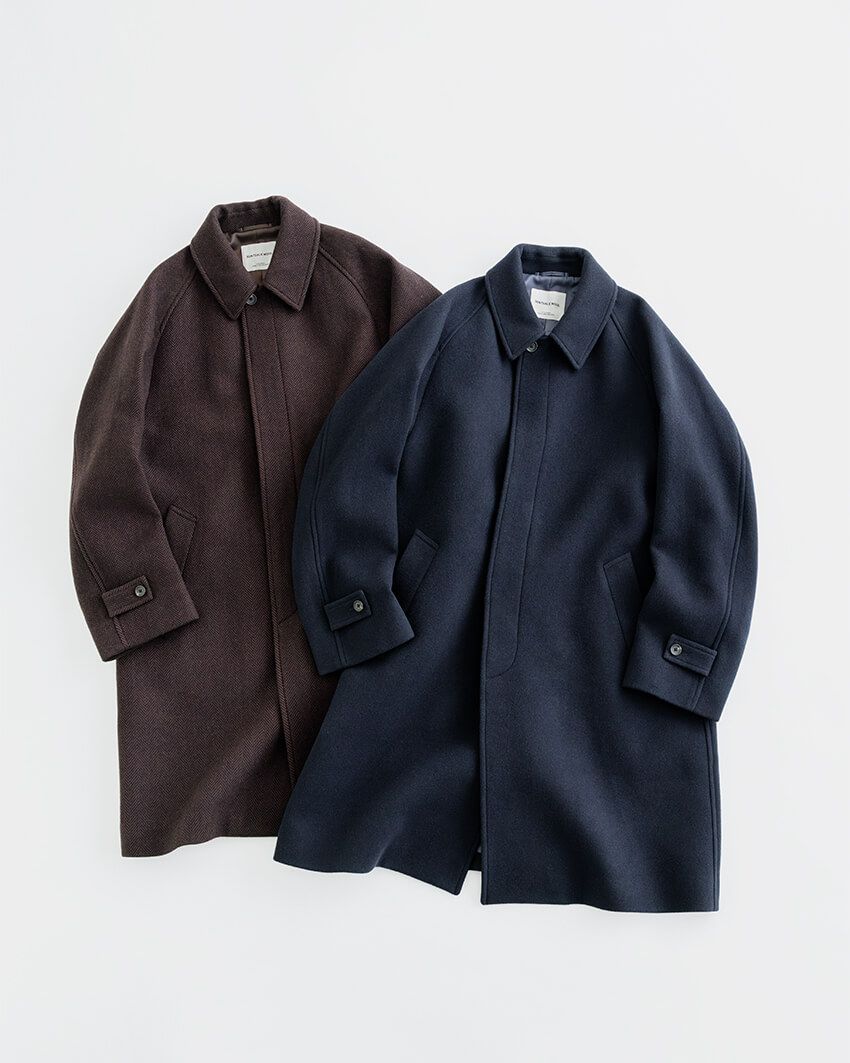 コート各3万7950円／グリーンレーベル リラクシング　store.united-arrows.co.jp/brand/glr/