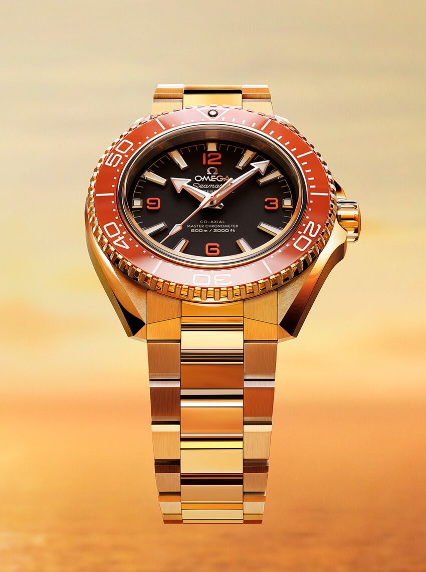 SSケース、42㎜径、自動巻き。134万2000円／オメガ 0570-000087