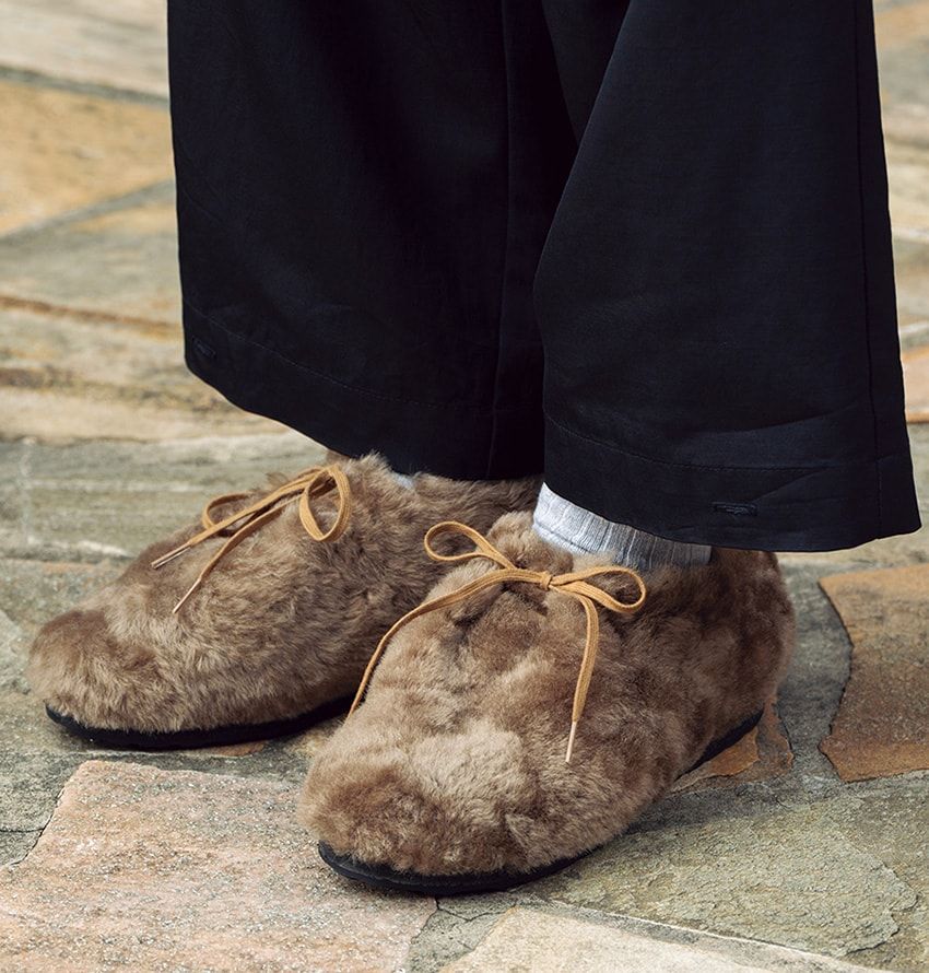 “ゆるとろ”なレザージャケットが今季急増！ 街角で発見した、余裕ある大人のレザースタイル4例 - 7枚目の画像