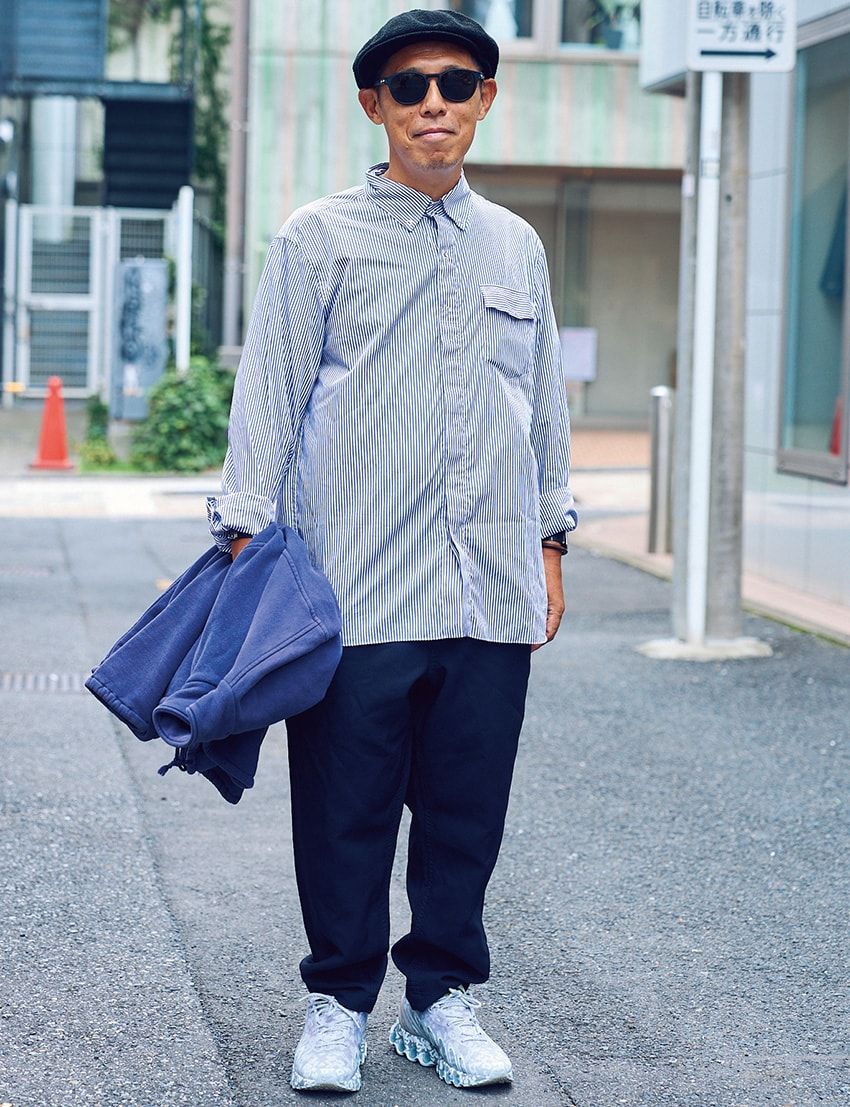 シャツ＝ロロ・ピアーナ　パンツ＝コム デ ギャルソン