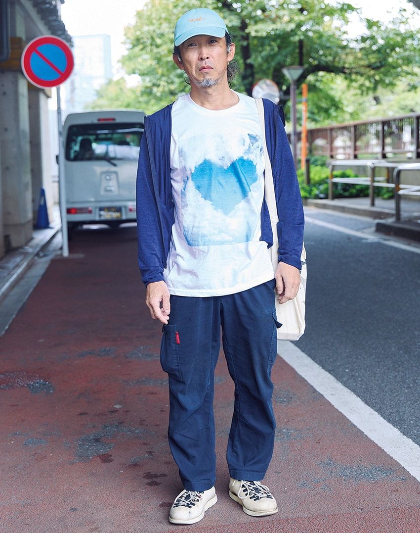 OCEANSな“青”か、色褪せない永遠の“黒”か。絶対的定番色を駆使したワントーンコーデ18例 - 14枚目の画像