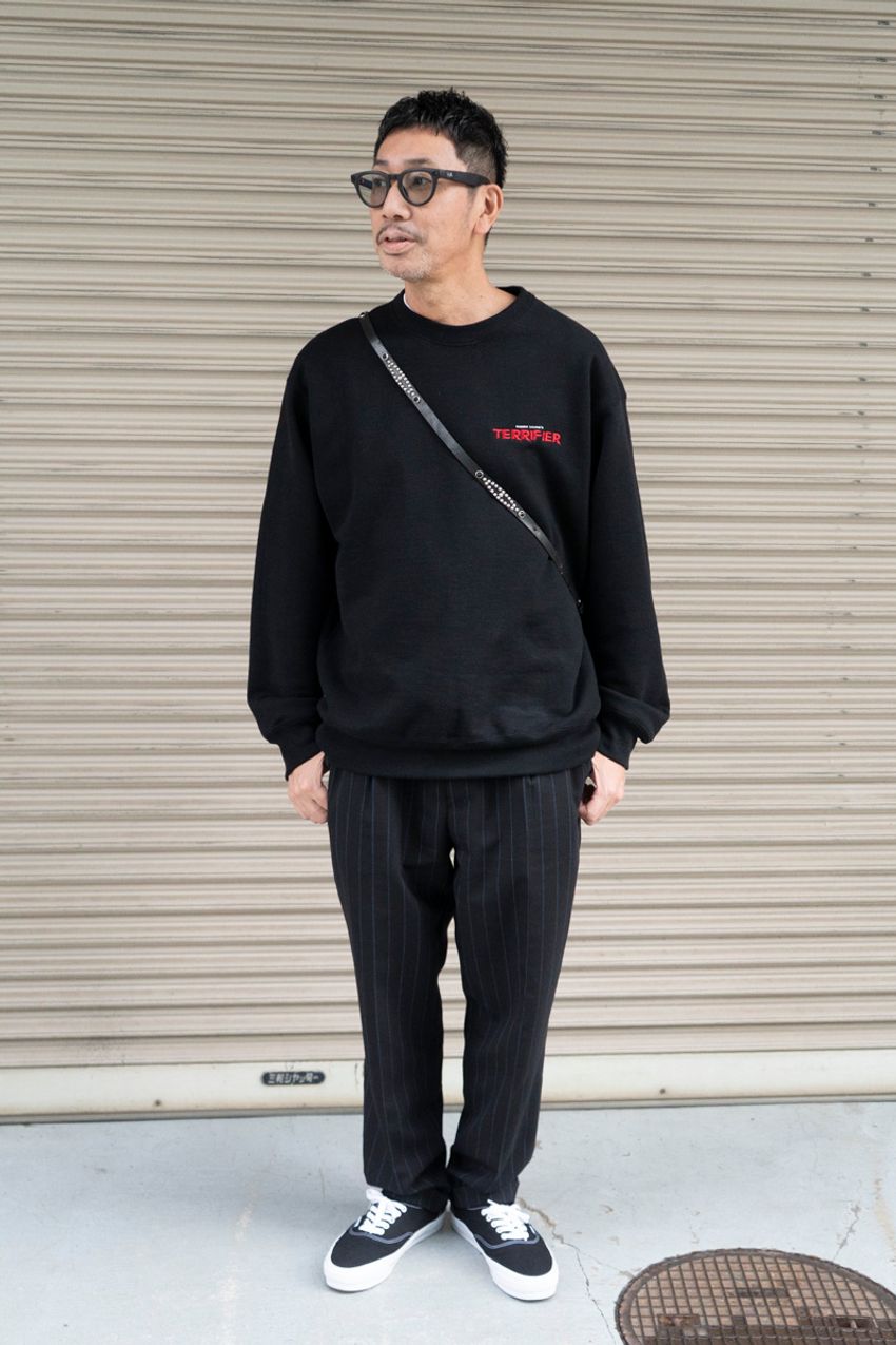 「スラックス×ヴァンズ」の黄金コンビ。街角の5人が提案する“シック＆ストリート”な足元論 - 5枚目の画像