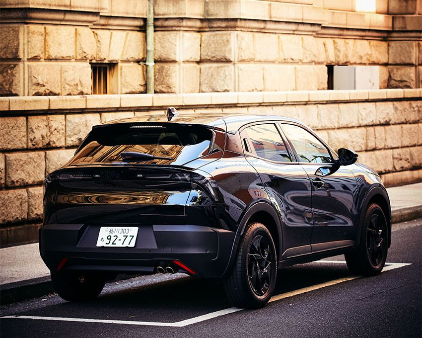 「アルファ ロメオ ジュニア イブリダ」。全長4195×全幅1780×全高1585㎜、1.2リッター 直列3気筒ターボ＋モーターシステム（ハイブリッド）、最高出力145ps、6段DCT。420万円～／アルファ ロメオ　0120-779-159