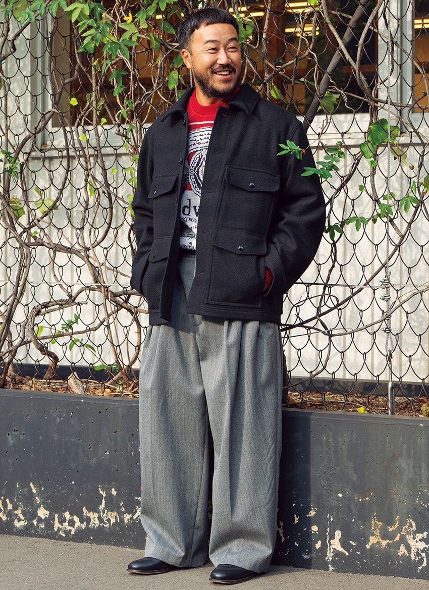 パンツ＝ヘドメイナー　ジャケット、靴＝ルメール　ニット＝古着