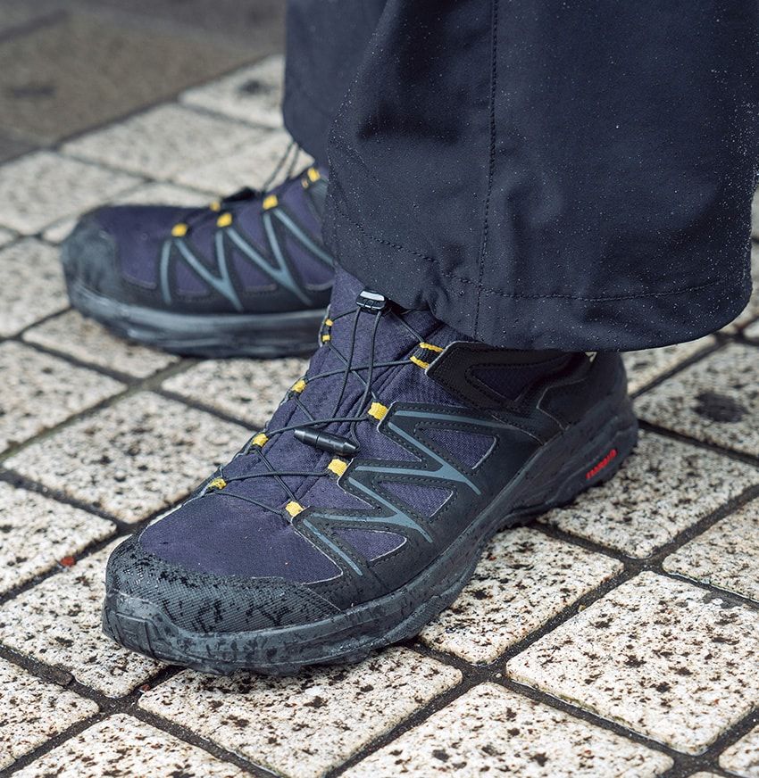 ザ・ノース・フェイス、サロモンetc.  街角の”雨の日スタイル”、洒落者4名が頼った高機能ウェアは…… - 2枚目の画像