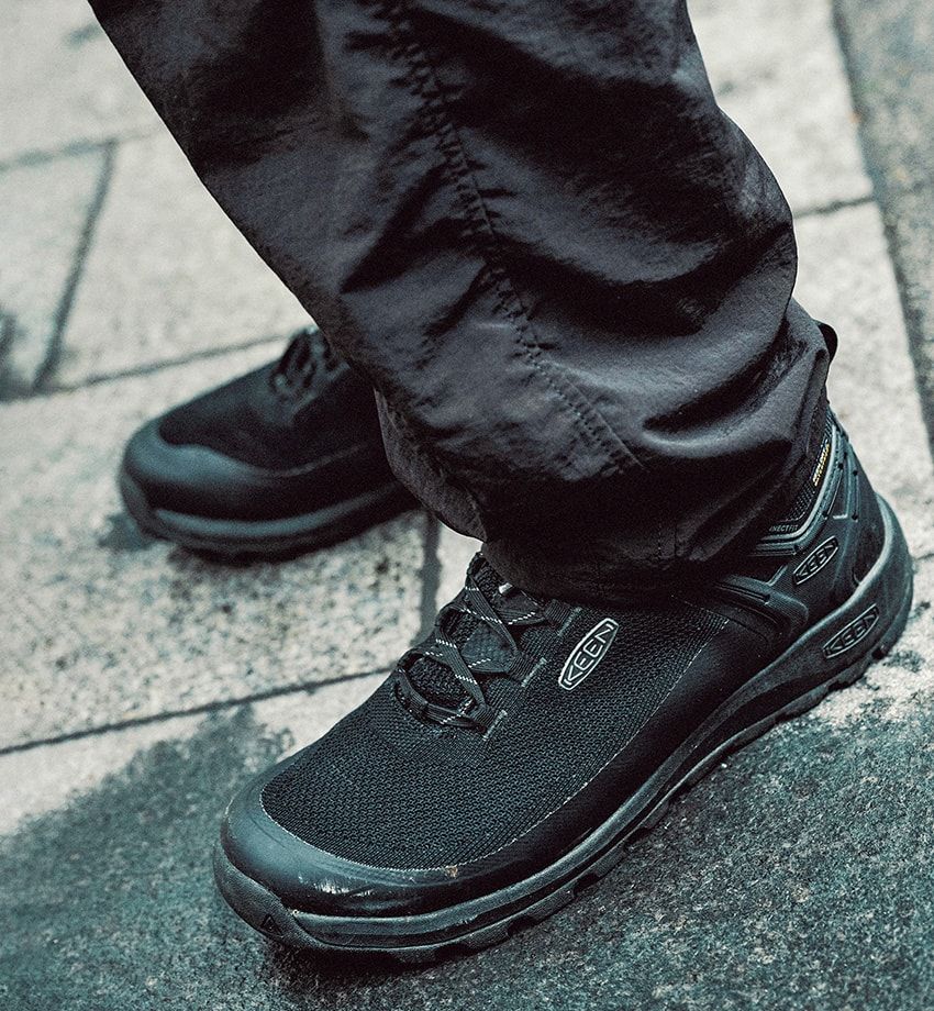 ザ・ノース・フェイス、サロモンetc.  街角の”雨の日スタイル”、洒落者4名が頼った高機能ウェアは…… - 6枚目の画像