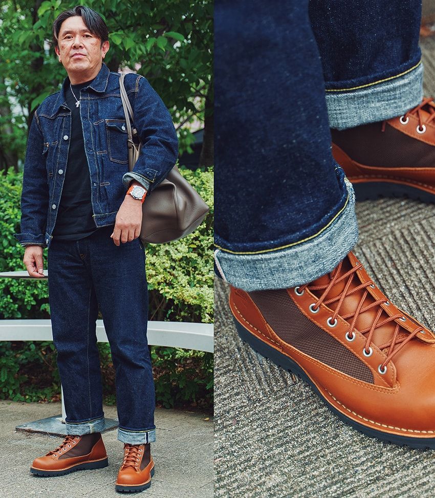 ブーツ＝ダナー　デニムジャケット、デニム、Tシャツ＝不明　バッグ＝ザ・ロウ