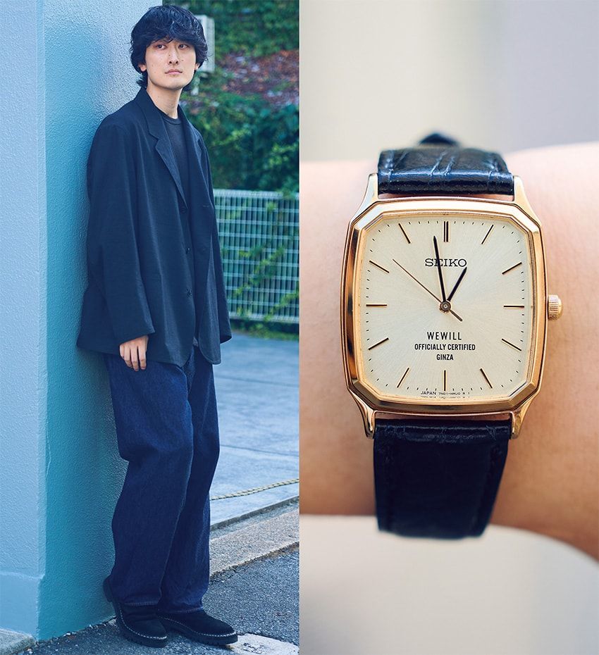 腕時計＝セイコー　ジャケット、Tシャツ、デニム＝コモリ　ブーツ＝グイディ