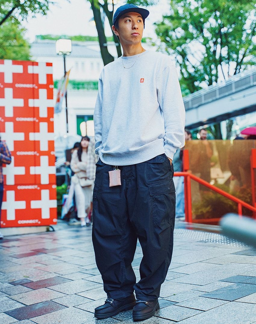 王道だけど普通で終わらせない「スウェット」選び。ロゴやシルエットなど11人の個性をスナップで - 12枚目の画像
