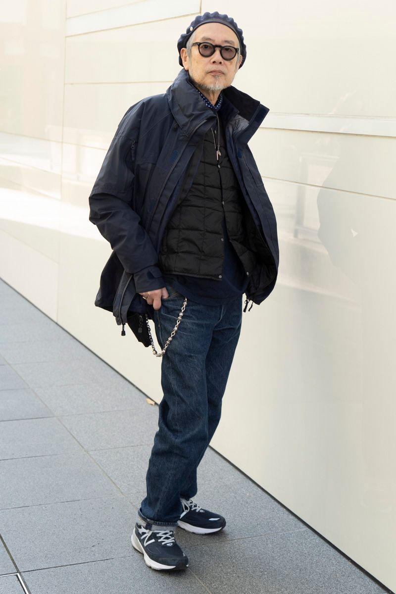 ジャケット＝ロイヤルネイビー