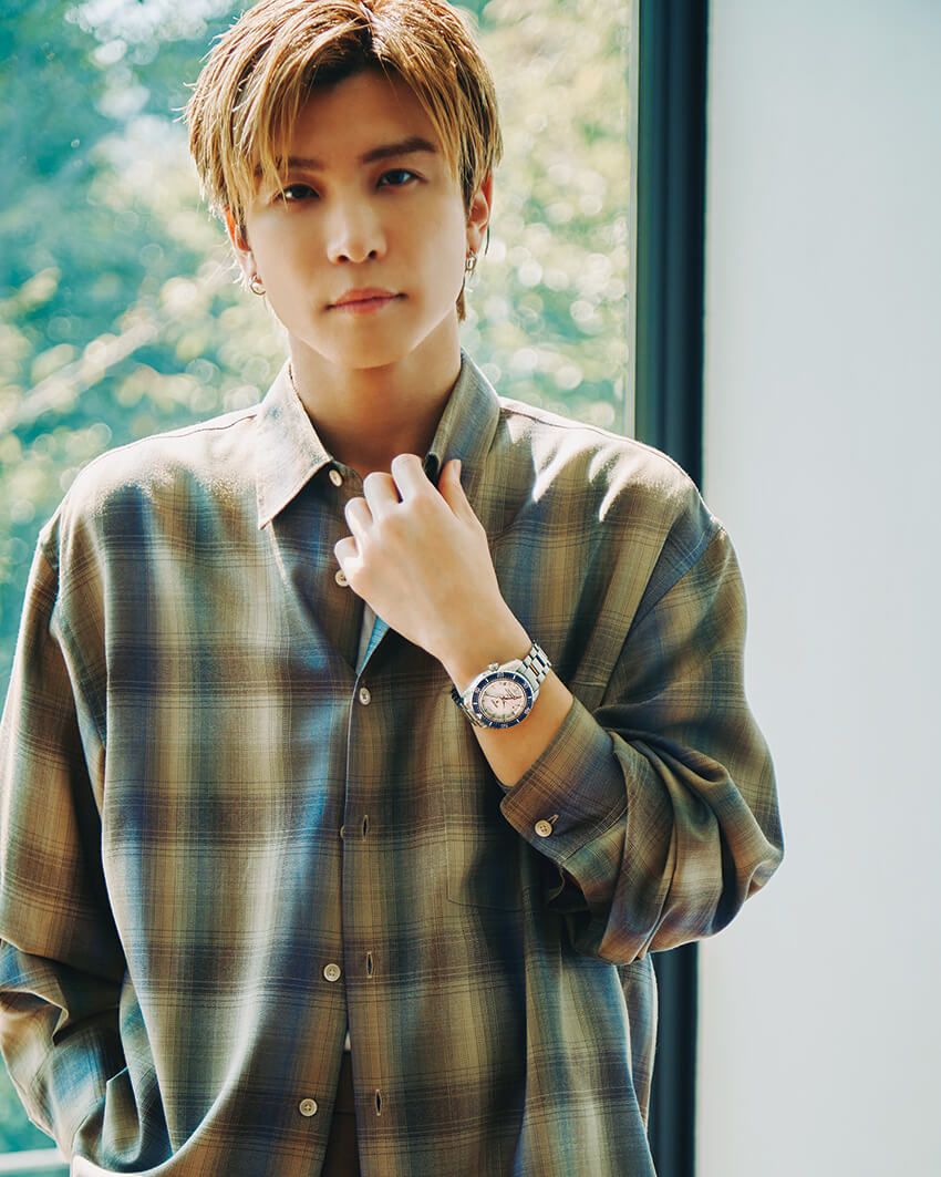 岩田剛典（いわたたかのり）●1989年、名古屋市出身。俳優、パフォーマー、 アーティスト。俳優としては、NHKドラマ『虎に 翼』をはじめ、多くの作品に出演。ソロアーティ ストとしてアルバム「SPACE COWBOY」のリ リースやライブなど、精力的に活動。