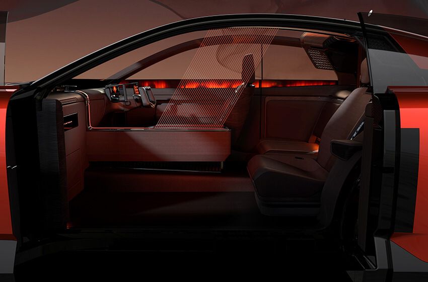 前後スライドドアが備わる。