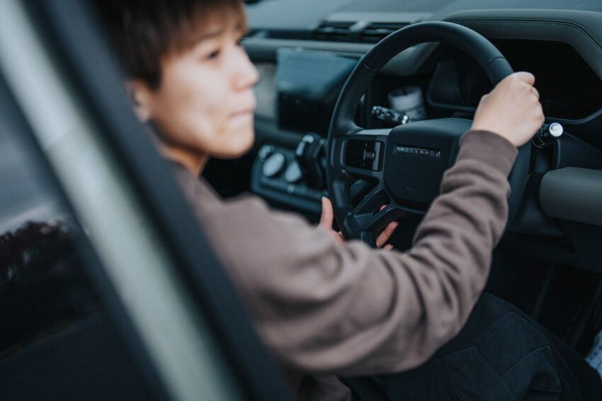 女子バスケ・町田瑠唯が“ひと目惚れ”した「ディフェンダー」。半年で1万km超を走行、基本は車移動！ - 5枚目の画像