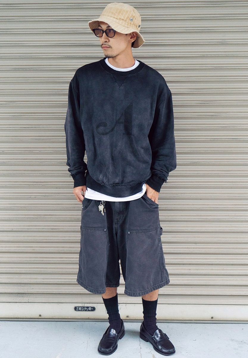 スウェット＝ミヤギヒデタカ × アウェイクニューヨーク　ショーツ＝ロット