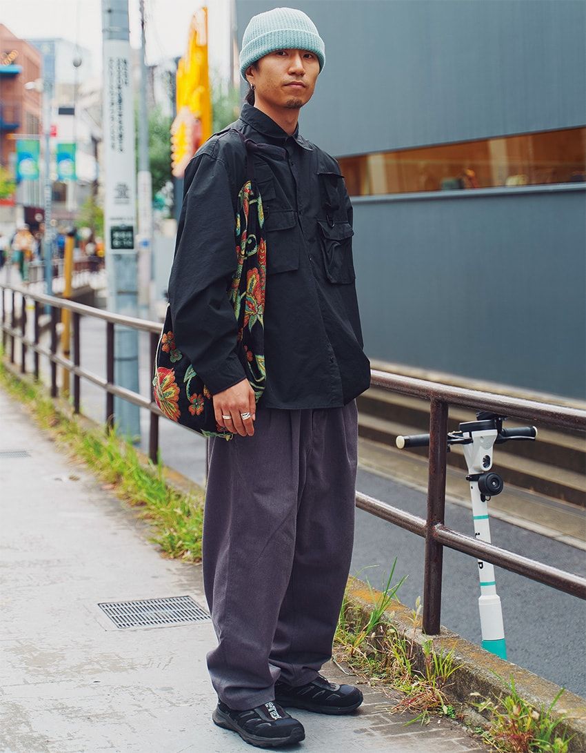 ジャケット＝不明　パンツ＝FAT　スニーカー＝メレル　バッグ＝エンジニアド ガーメンツ