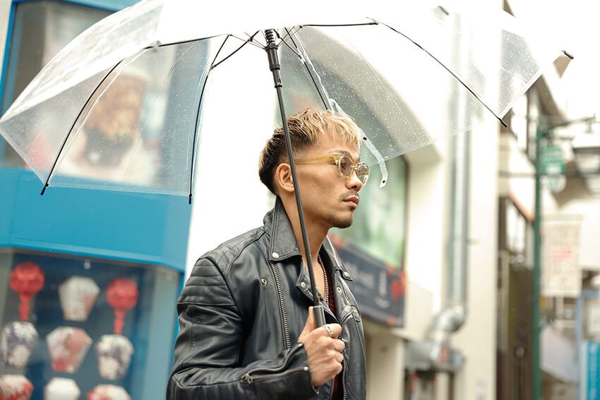 堤 聖也（つつみ・せいや）⚫︎堤 聖也⚫︎プロボクサー。1995年12月24日生まれ、熊本県熊本市出身。角海老宝石ボクシングジム所属。2018年にプロデビューを果たすと、2022年には日本バンタム級チャンピオンに。昨年10月、有明アリーナで行われたタイトルマッチで勝利し、WBA世界バンタム級チャンピオンの座を獲得した。休養を経て、12月17日・両国国技館で行われる WBA世界バンタム級タイトルマッチ「ノニト・ドネア」戦に臨む。Instagram：@punch_burger_223