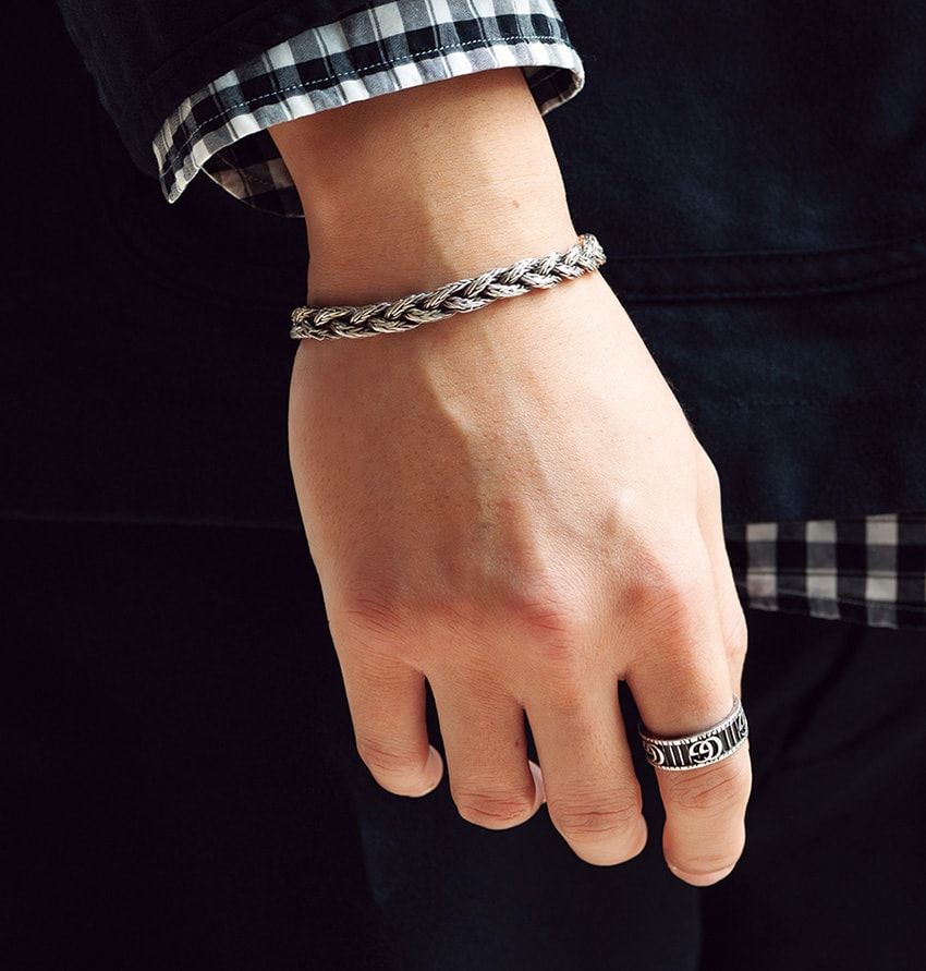 福岡で洒落者10名をパパラッチ！ 九州のファッション重要地で、旬な雰囲気溢れるコーデ一覧 - 6枚目の画像