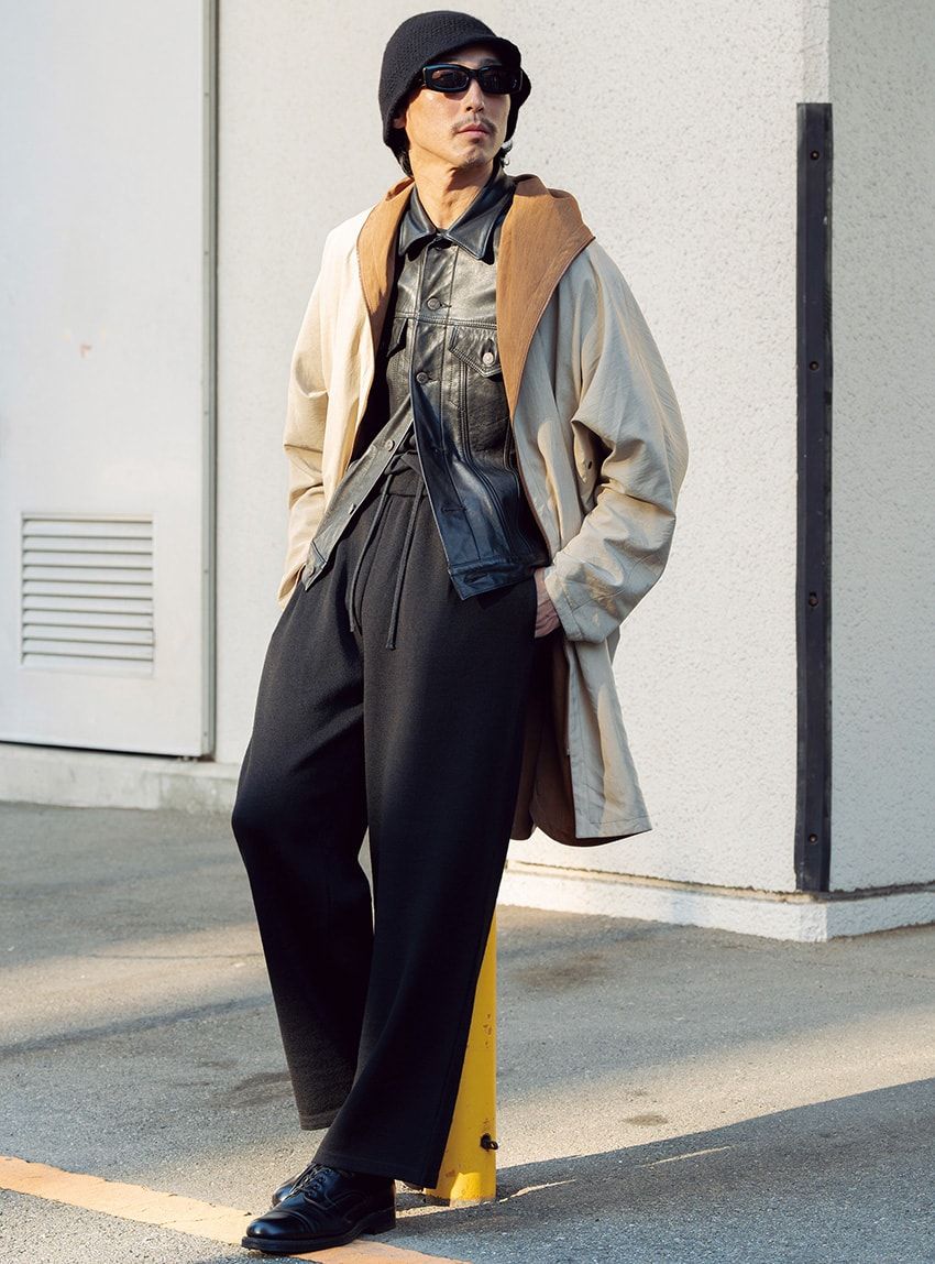 コート＝古着　ジャケット＝リーブルメント　パンツ＝エーディーエーエヌ　帽子＝ジ エルダー ステイツマン