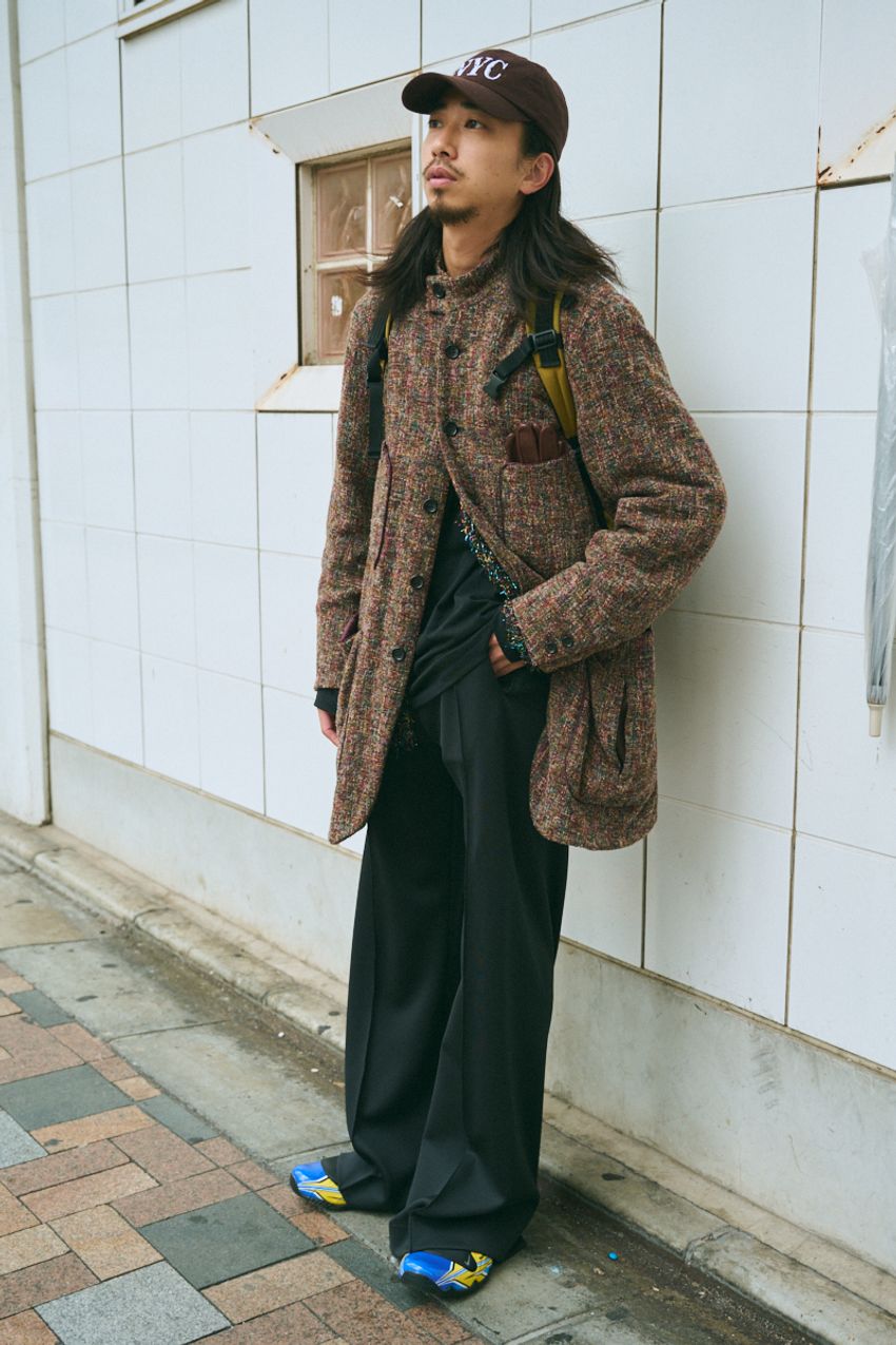 「短丈ブーム」の裏で静かにトレンド化！2025年“コート”コーデ最新版を街角スナップで - 7枚目の画像